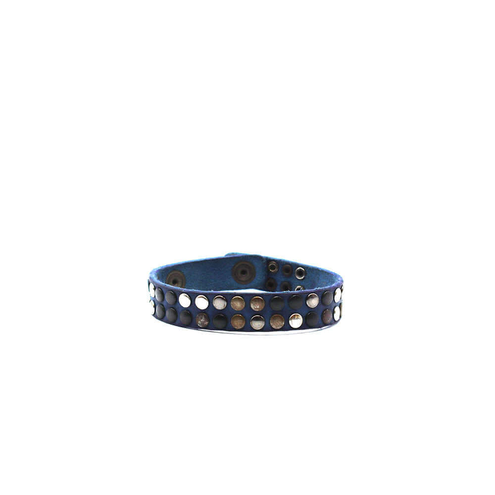 Hollywood Trading Company 10.000 MINI BR SEASONAL 10.000 MINI BR SEASONAL Blue leather bracelet with double line studs, zamac button closure with carved HTC Los Angeles logo. 100% Made in Italy. bracciale Hollywood Trading Company Hollywood Trading Compan