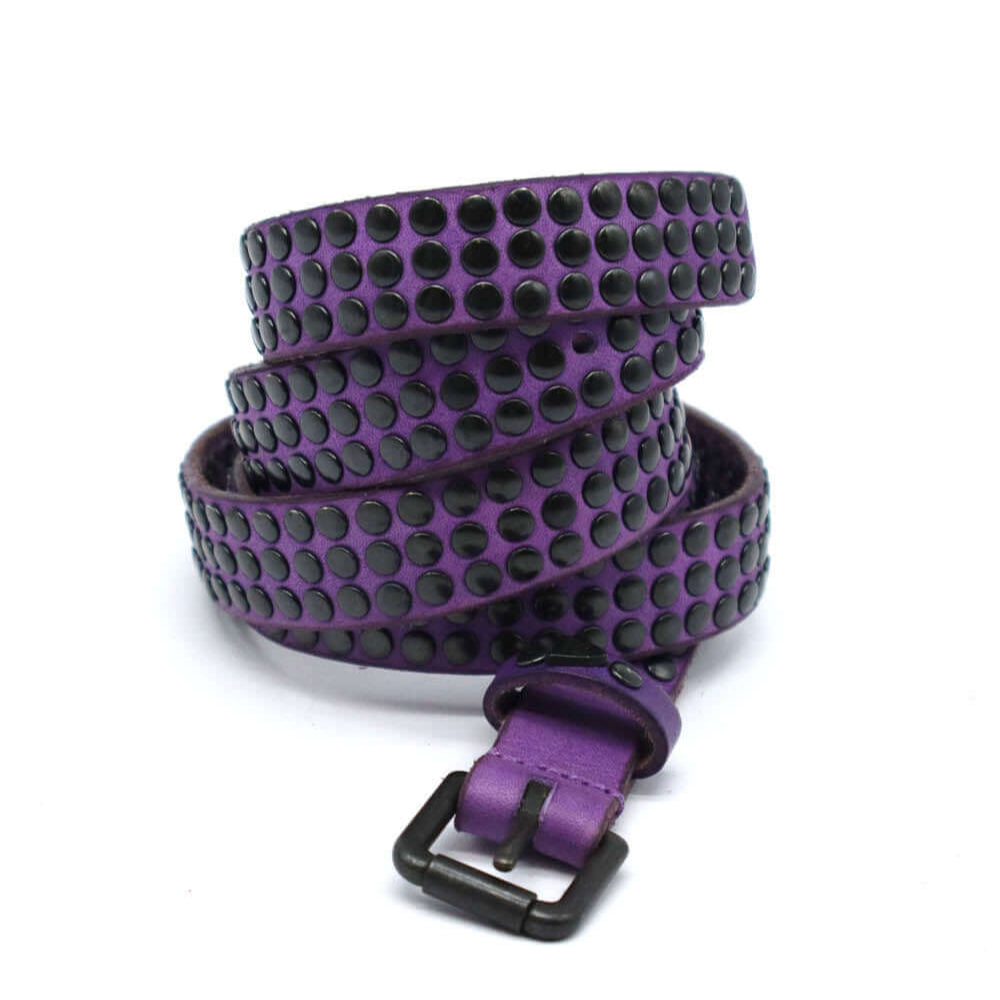 Hollywood Trading Company 3.000 STUDS COLOR BELT 3.000 STUDS COLOR BELT Violet Leather belt with mixed studs, brass buckle, studded zamac belt loop with HTC logo rivet. Height: 2 cm. Made in Italy. BELTS Hollywood Trading Company Hollywood Trading Company