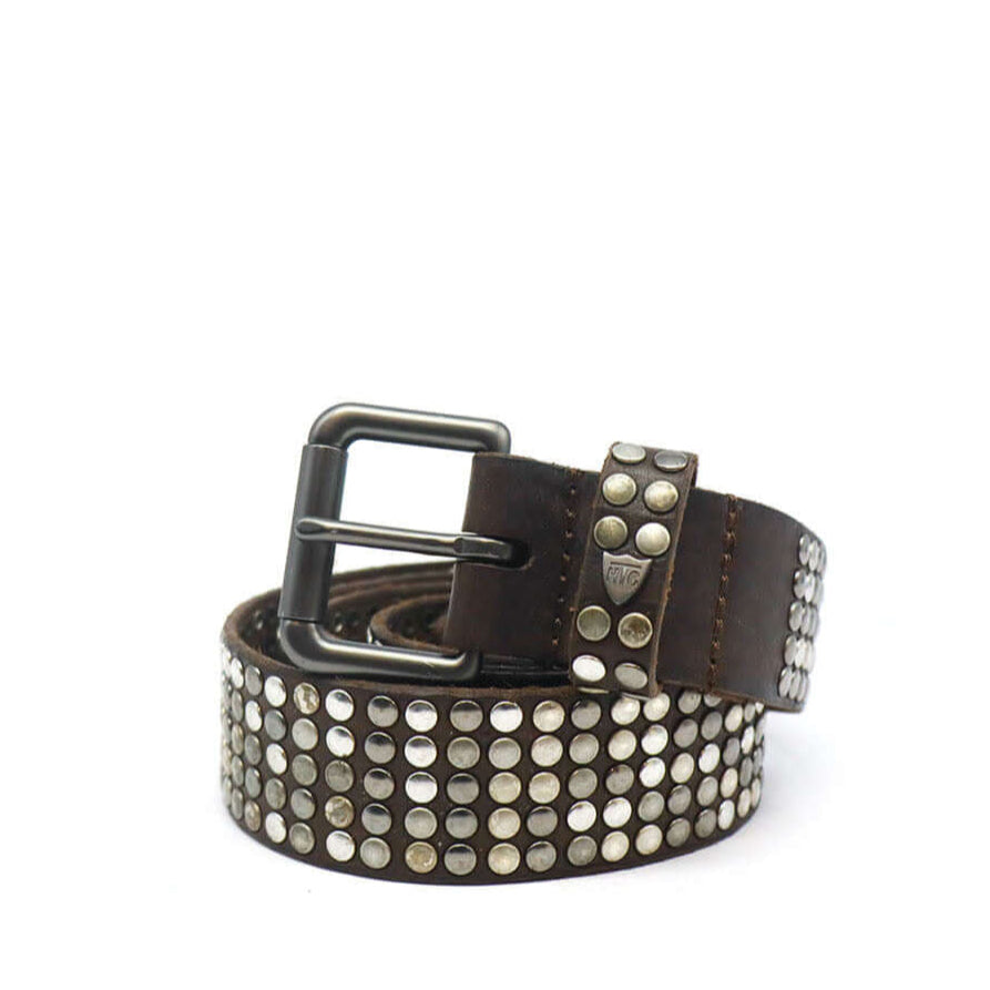 Hollywood Trading Company 5.000 STUDS BELT BROWN 5.000 STUDS BELT BROWN Brown leather belt with studs, brass buckle, studded zamac belt loop with HTC logo rivet. Height: 3.5 cm. Made in Italy. BELTS Hollywood Trading Company Hollywood Trading Company