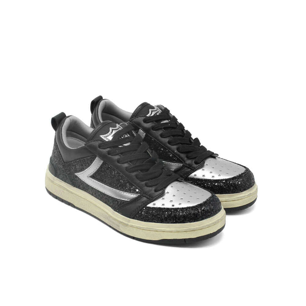 Hollywood Trading Company STARLIGHT FULL GLITTER LOW WOMAN STARLIGHT FULL GLITTER LOW WOMAN Starlight Low Woman Sneakers, back pull loop with metal logo detail, front lace-up closure. LEATHER + GLITTER UPPER BLACK/SILVER sneakers Hollywood Trading Company
