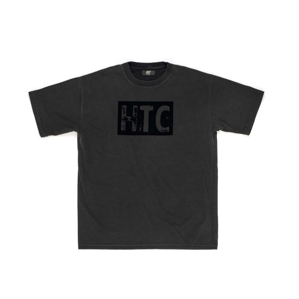 Hollywood Trading Company HTC SCRATCHED T-SHIRT HTC SCRATCHED T-SHIRT Slim fit t-shirt with printed. 100% COTTON GARMENT DYE T-SHIRT WITH CORROSION TREATMENT (FLOCKED PRINT) t-shirt Hollywood Trading Company Hollywood Trading Company