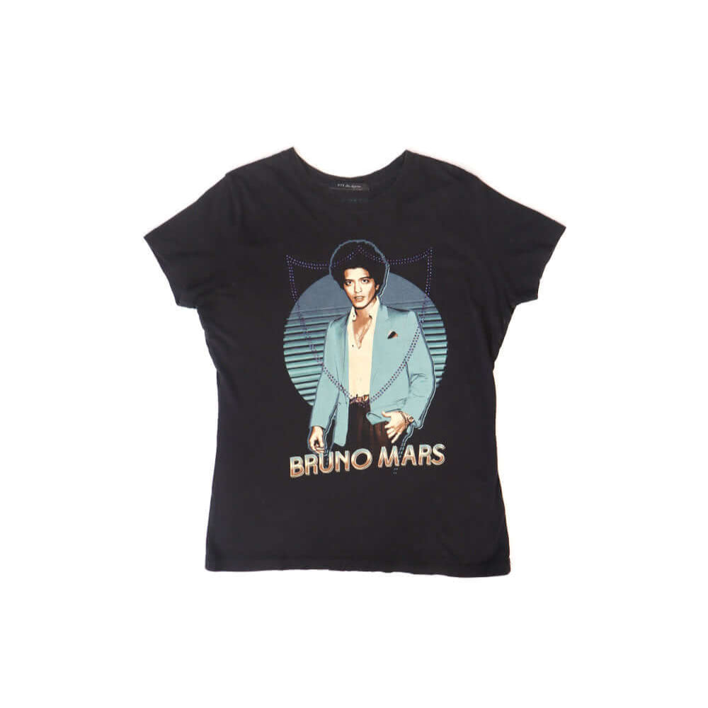 Hollywood Trading Company HTC VINTAGE BRUNO MARS LUX T-SHIRT HTC VINTAGE BRUNO MARS LUX T-SHIRT ONONE OF A KIND VINTAGE T-SHIRT WITH ORIGINAL BRUNO MARS PRINT, REWORKED WITH BLUE STUDDED HTC LOGO ON THE FRONT. SLIM FIT. t-shirt Hollywood Trading Company H