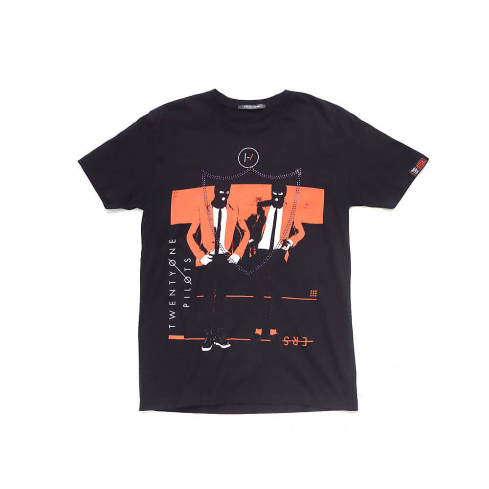 Hollywood Trading Company HTC VINTAGE 21 PILOTS LUX T-SHIRT BLACK/BLUETTE HTC VINTAGE 21 PILOTS LUX T-SHIRT BLACK/BLUETTE ONE OF A KIND VINTAGE T-SHIRT WITH ORIGINAL TWENTY ONE PILOTS PRINT, REWORKED WITH BLUE STUDDED HTC LOGO ON THE FRONT. REGULAR FIT. T