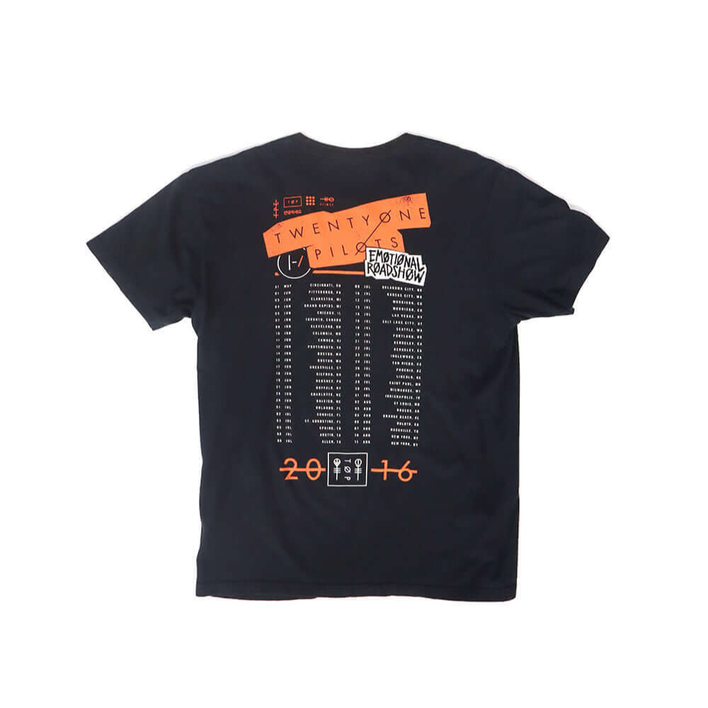 Hollywood Trading Company HTC VINTAGE 21 PILOTS 2016 T-SHIRT HTC VINTAGE 21 PILOTS 2016 T-SHIRT ONE OF A KIND VINTAGE T-SHIRT WITH ORIGINAL TWENTY ONE PILOTS PRINT, REWORKED WITH BLUE HTC LOGO ON THE FRONT. REGULAR FIT. t-shirt Hollywood Trading Company H