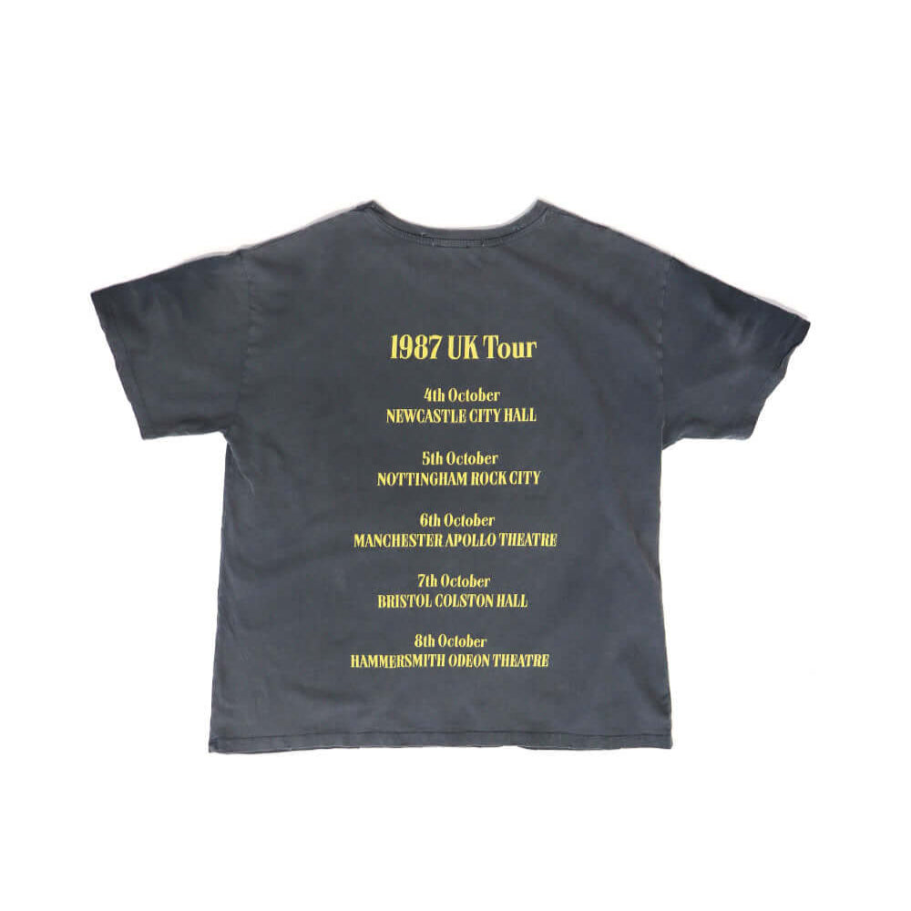 Hollywood Trading Company HTC VINTAGE GUNS N ROSES T-SHIRT HTC VINTAGE GUNS N ROSES T-SHIRT ONE OF A KIND VINTAGE T-SHIRT WITH ORIGINAL GUNS N ROSES PRINT, REWORKED WITH ORANGE HTC LOGO ON THE FRONT. BOXY FIT. t-shirt Hollywood Trading Company Hollywood T