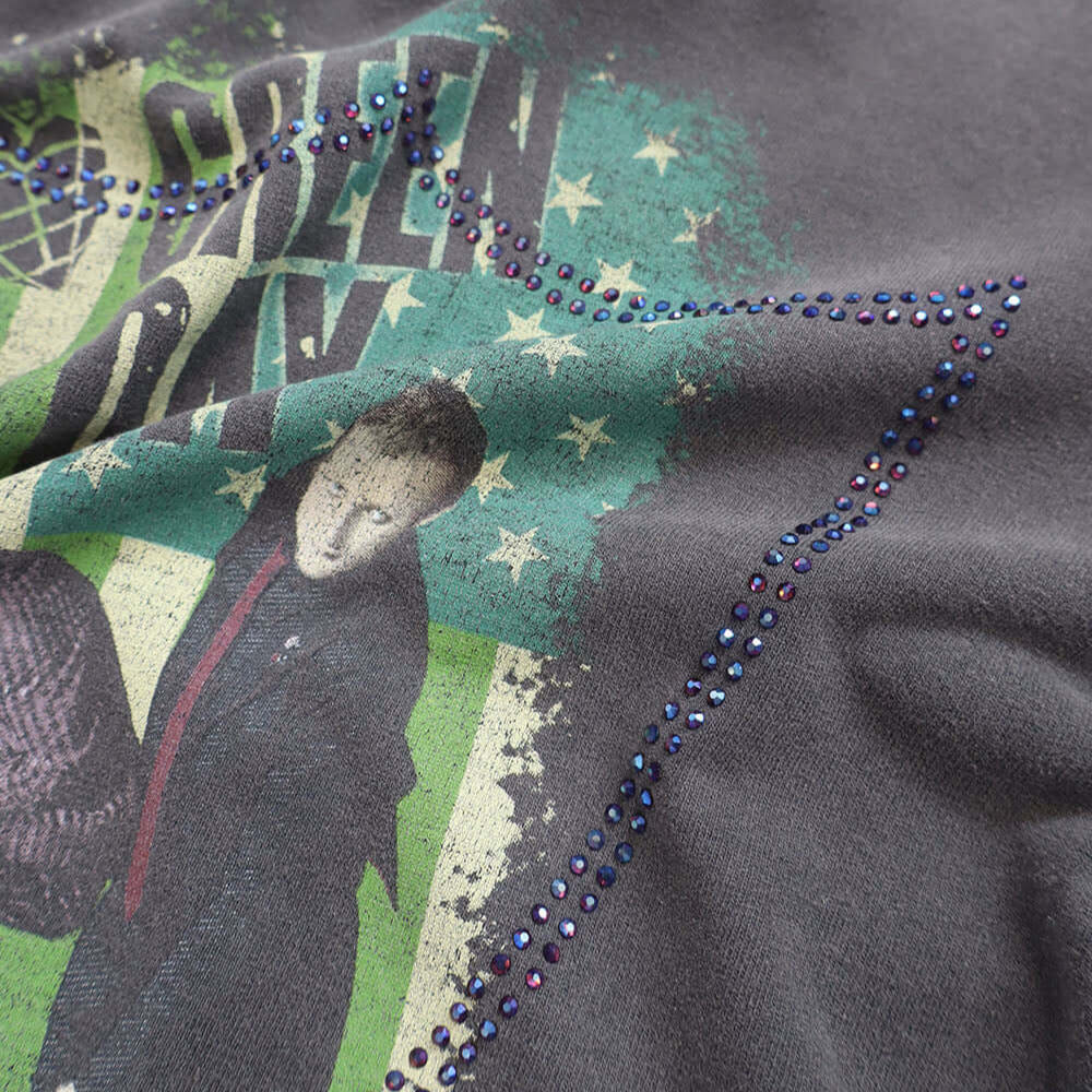 Hollywood Trading Company HTC VINTAGE GREEN DAY LUX T-SHIRT GREY/GREEN HTC VINTAGE GREEN DAY LUX T-SHIRT GREY/GREEN ONE OF A KIND VINTAGE T-SHIRT WITH ORIGINAL GREEN DAY PRINT, REWORKED WITH BLUE STUDDED HTC LOGO ON THE FRONT. BOXY FIT T-SHIRTS Hollywood