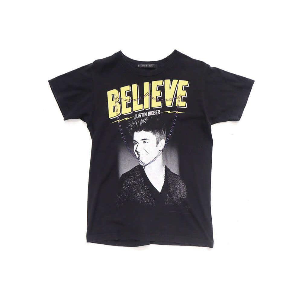 Hollywood Trading Company HTC VINTAGE JUSTIN BIEBER LUX T-SHIRT MIX BLACK HTC VINTAGE JUSTIN BIEBER LUX T-SHIRT MIX BLACK ONE OF A KIND VINTAGE T-SHIRT WITH ORIGINAL JUSTIN BIEBER PRINT, REWORKED WITH BLUE STUDDED HTC LOGO ON THE FRONT. REGULAR FIT. T-SHI