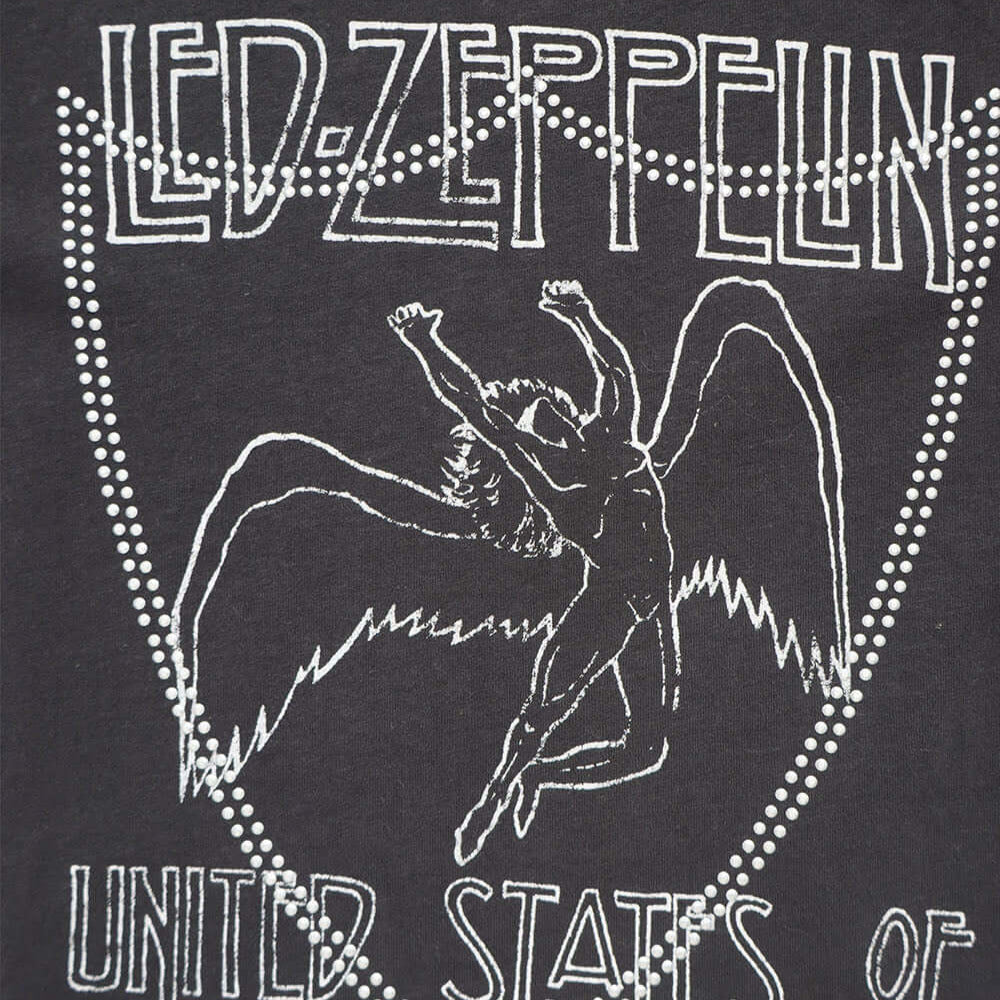 Hollywood Trading Company HTC VINTAGE LED ZEPPELIN LUX T-SHIRT BLACK/SILVER HTC VINTAGE LED ZEPPELIN LUX T-SHIRT BLACK/SILVER ONE OF A KIND VINTAGE T-SHIRT WITH ORIGINAL LED ZEPPELIN PRINT, REWORKED WITH SILVER STUDDED HTC LOGO ON THE FRONT. REGULAR FIT.