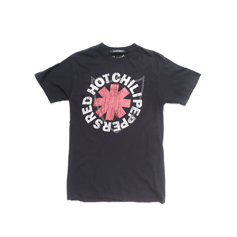 Hollywood Trading Company HTC VINTAGE RED HOT CHILI PEPPERS LUX T-SHIRT MIX BLACK HTC VINTAGE RED HOT CHILI PEPPERS LUX T-SHIRT MIX BLACK ONE OF A KIND VINTAGE T-SHIRT WITH ORIGINAL RED HOT CHILI PEPPERS PRINT, REWORKED WITH SILVER STUDDED HTC LOGO ON THE