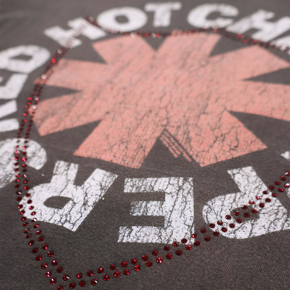 htc los angeles HTC VINTAGE RED HOT CHILI PEPPERS STUDDED T-SHIRT MIX BLACK HTC VINTAGE RED HOT CHILI PEPPERS STUDDED T-SHIRT MIX BLACK ONE OF A KIND VINTAGE T-SHIRT WITH ORIGINAL RED HOT CHILI PEPPERS PRINT, REWORKED WITH RED STUDDED HTC LOGO ON THE FRON