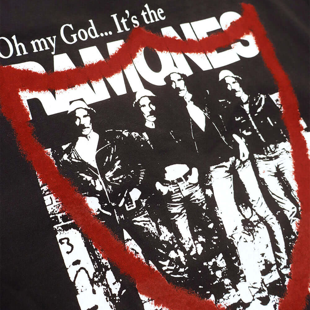 htc los angeles HTC VINTAGE RAMONES T-SHIRT MIX BLACK HTC VINTAGE RAMONES T-SHIRT MIX BLACK ONE OF A KIND VINTAGE T-SHIRT WITH ORIGINAL RAMONES PRINT, REWORKED WITH BORDEAUX HTC LOGO ON THE FRONT. REGULAR FIT. T-SHIRTS Hollywood Trading Company Hollywood