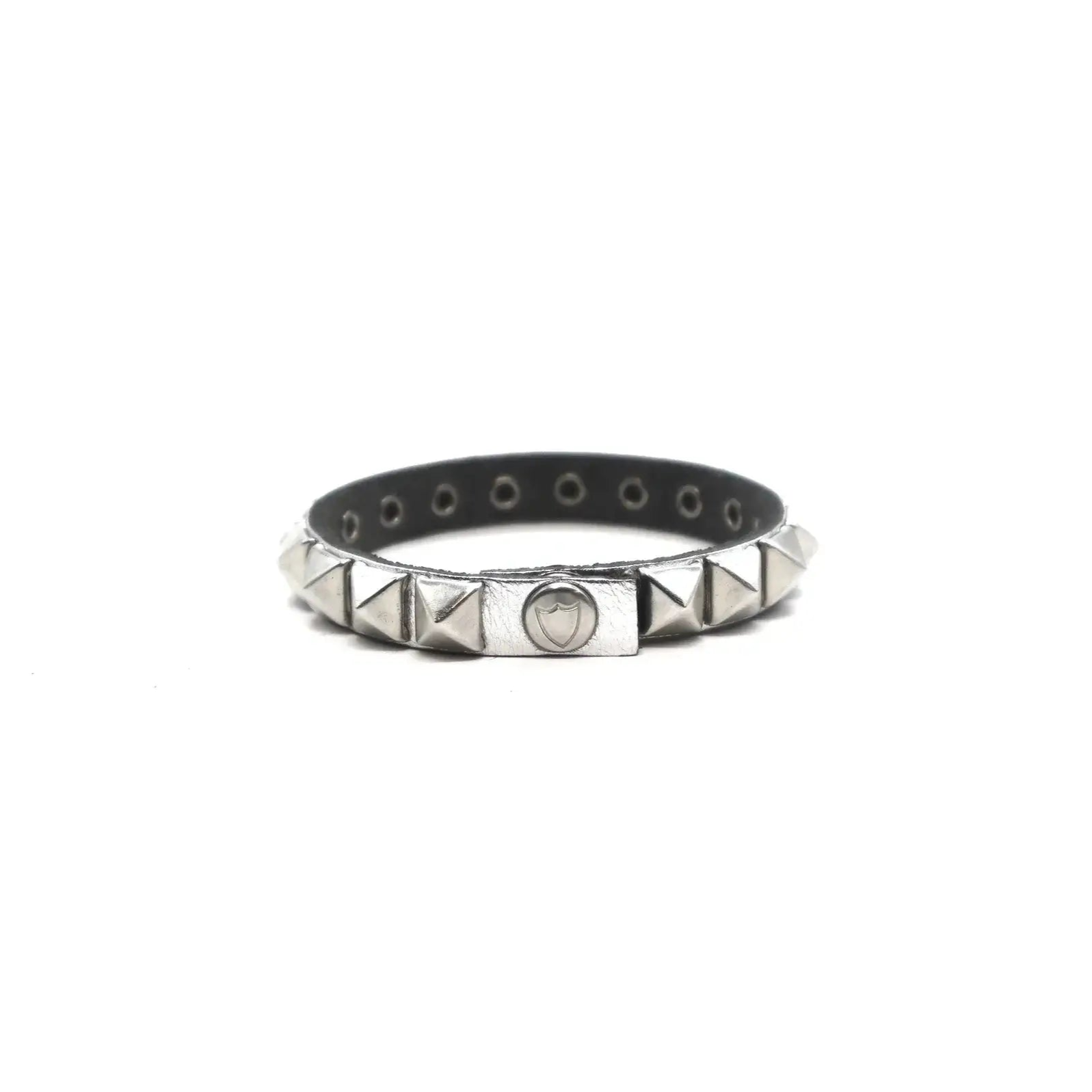 Hollywood Trading Company CHELSIE BR CHELSIE BR Silver Leather bracelet with pyramid studs, zamac button closure with carved HTC Los Angeles logo.Size S lenght: about 21cm. Size M lenght: about 24cm. bracciale Hollywood Trading Company Hollywood Trading C