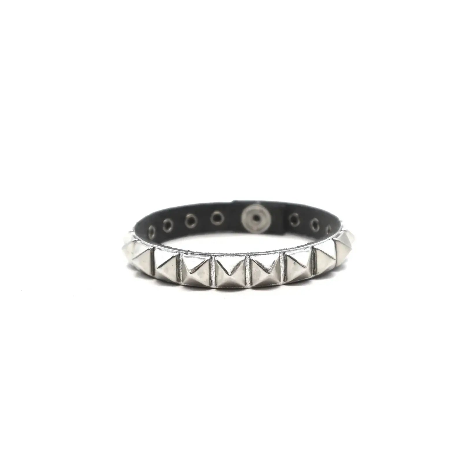 Hollywood Trading Company CHELSIE BR CHELSIE BR Silver Leather bracelet with pyramid studs, zamac button closure with carved HTC Los Angeles logo.Size S lenght: about 21cm. Size M lenght: about 24cm. bracciale Hollywood Trading Company Hollywood Trading C