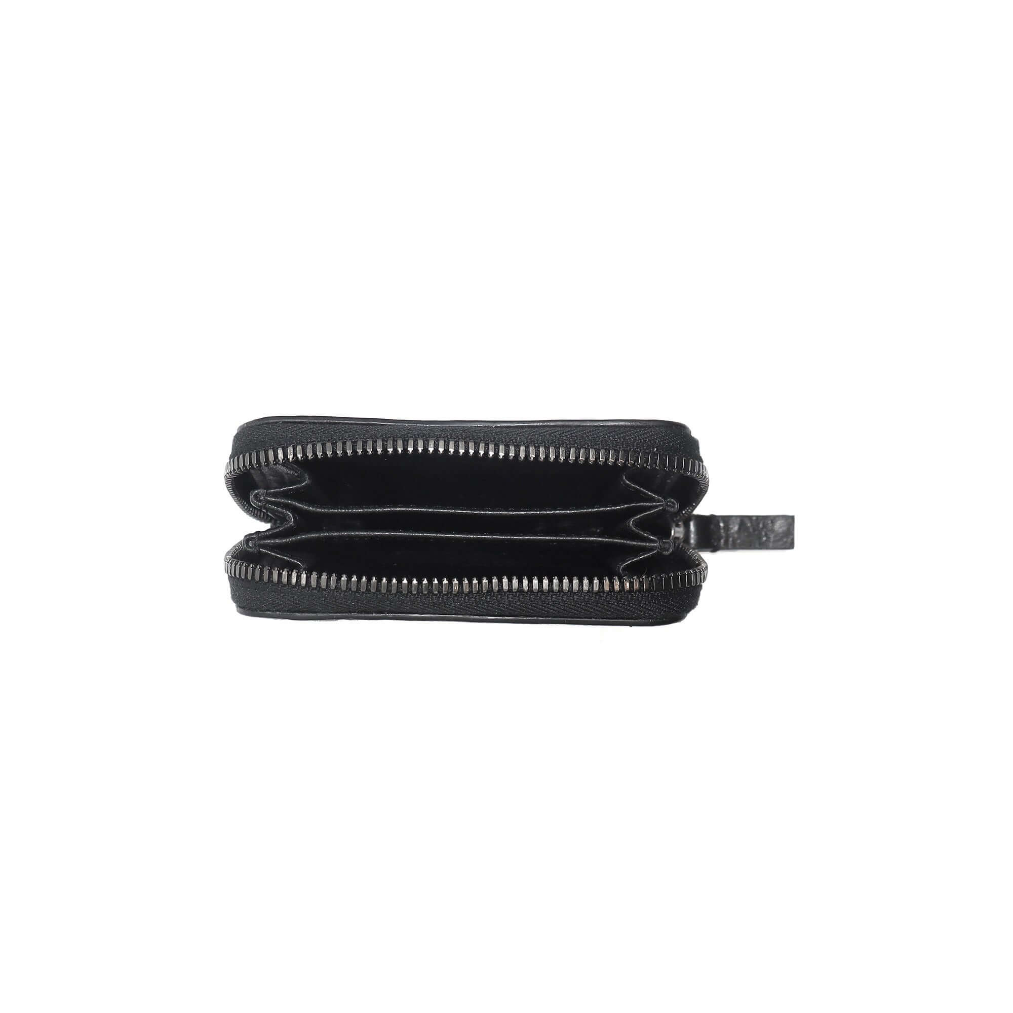 htc los angeles HTC STUDDED SMALL ZIP WALLET Small zip wallet in Black, designed with multiple compartments for cards, documents, and coins, adorned with stud details on the exterior. Crafted in Italy, 100% cow leather. Hollywood Trading Company