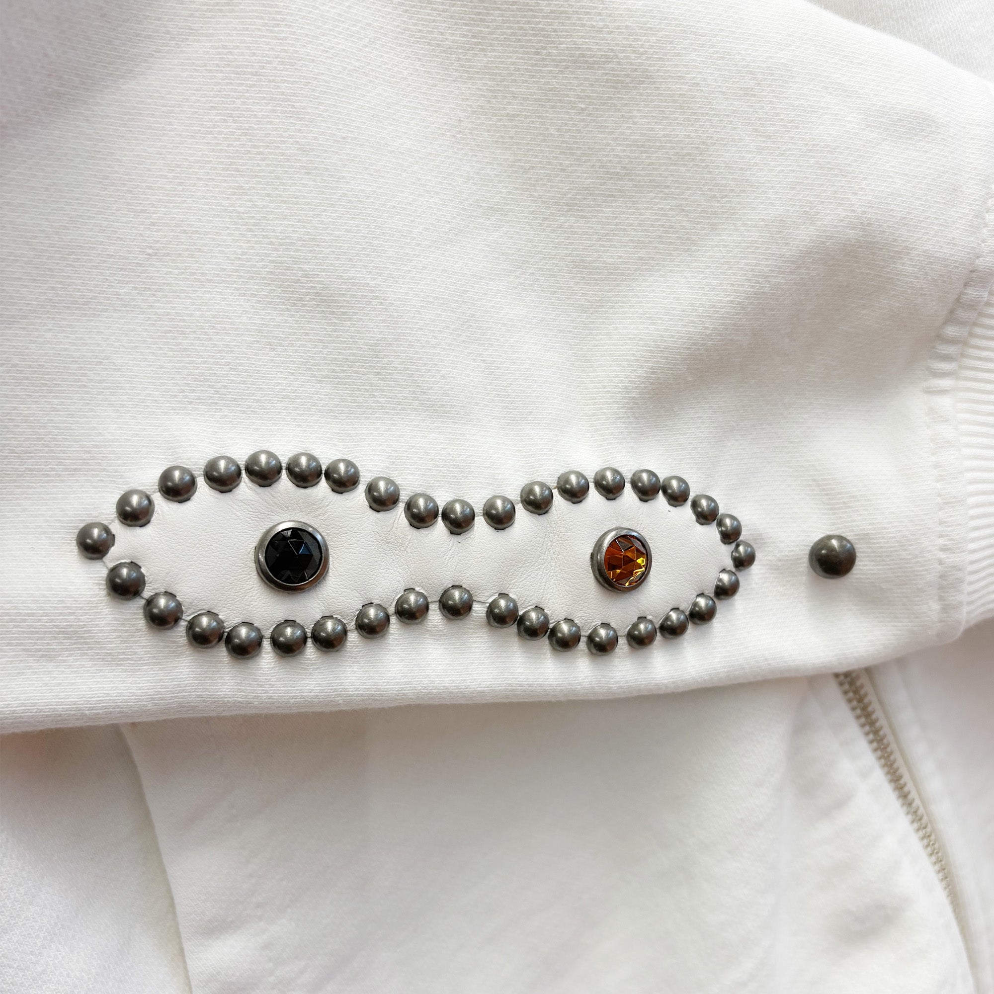 HTC UNISEX MOUSTACHE ZIP HOODIE OFF WHITE-3