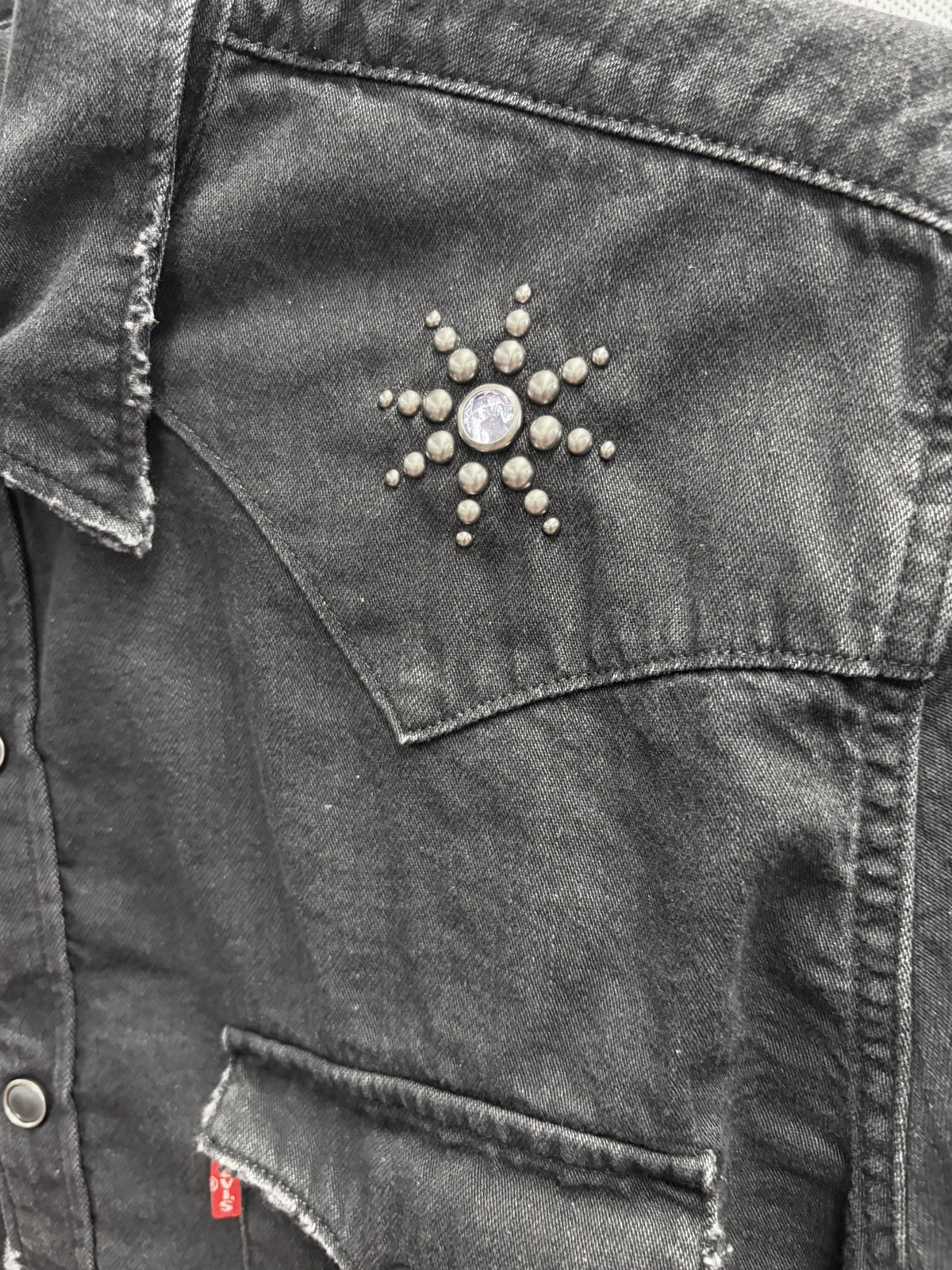 HTC STUDDED VITAGE LEVI'S SHIRT-2