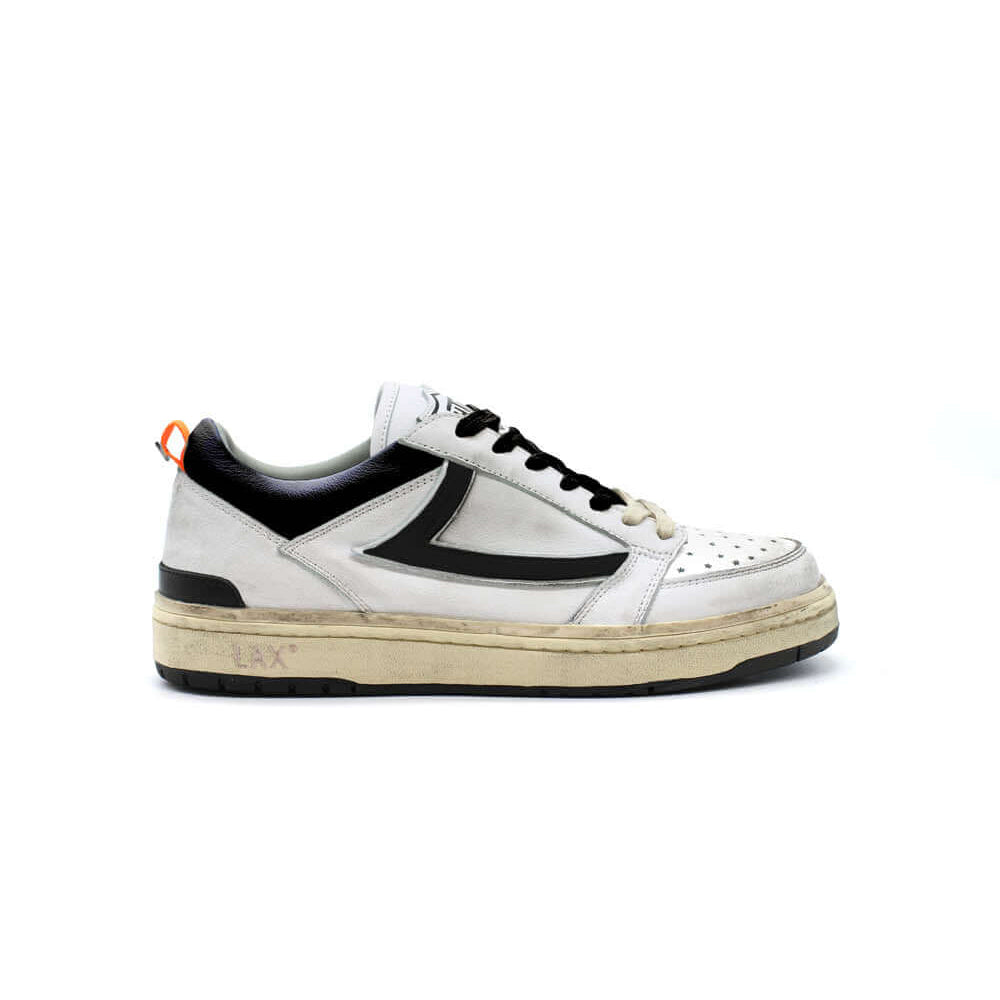 Hollywood Trading Company STARLIGHT VINTAGE LOW STARLIGHT VINTAGE LOW Starlight Low Vintage Unisex Sneakers, back pull loop with logo detail, rubber sole, perforated toe and front lace-up closure, 100% leather sneakers Hollywood Trading Company Hollywood