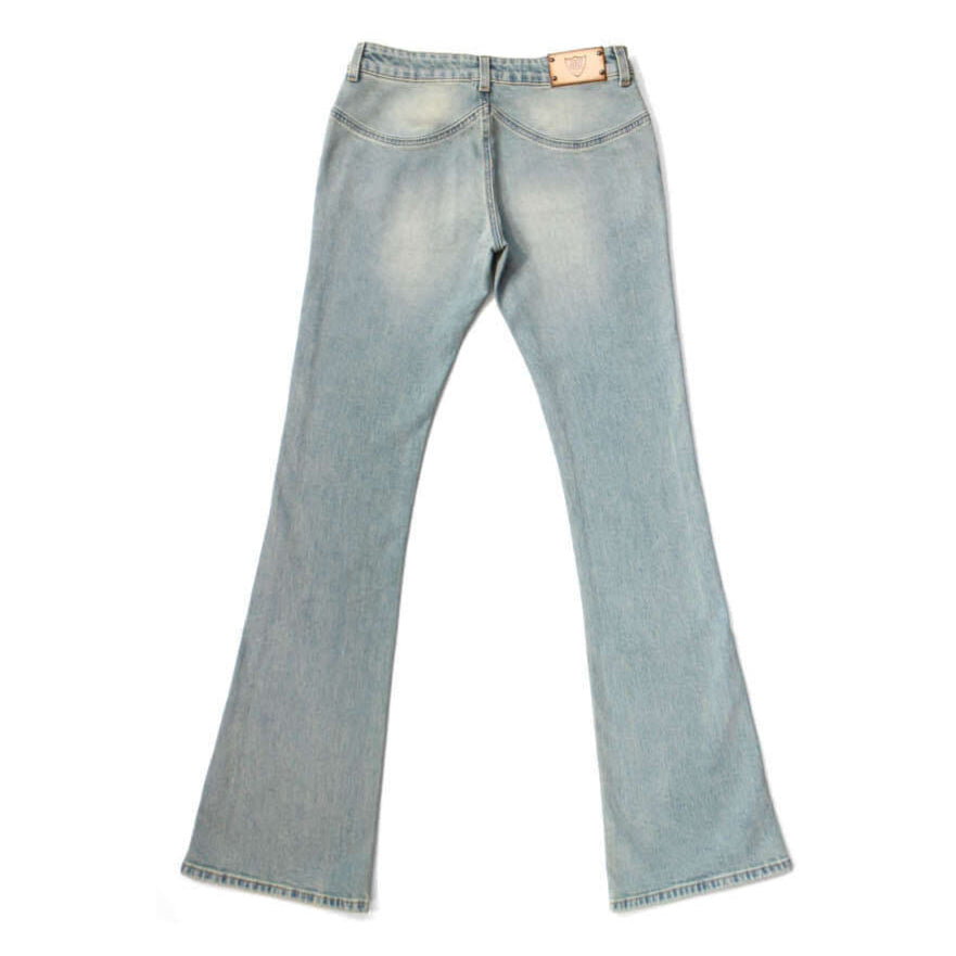 Hollywood Trading Company DENIM CURLY - LIGHT BLUE DENIM CURLY - LIGHT BLUE HTC signature stretch denim jeans. Vintage faded. Composition: 98% Cotton, 2% Elastane. denim Hollywood Trading Company Hollywood Trading Company