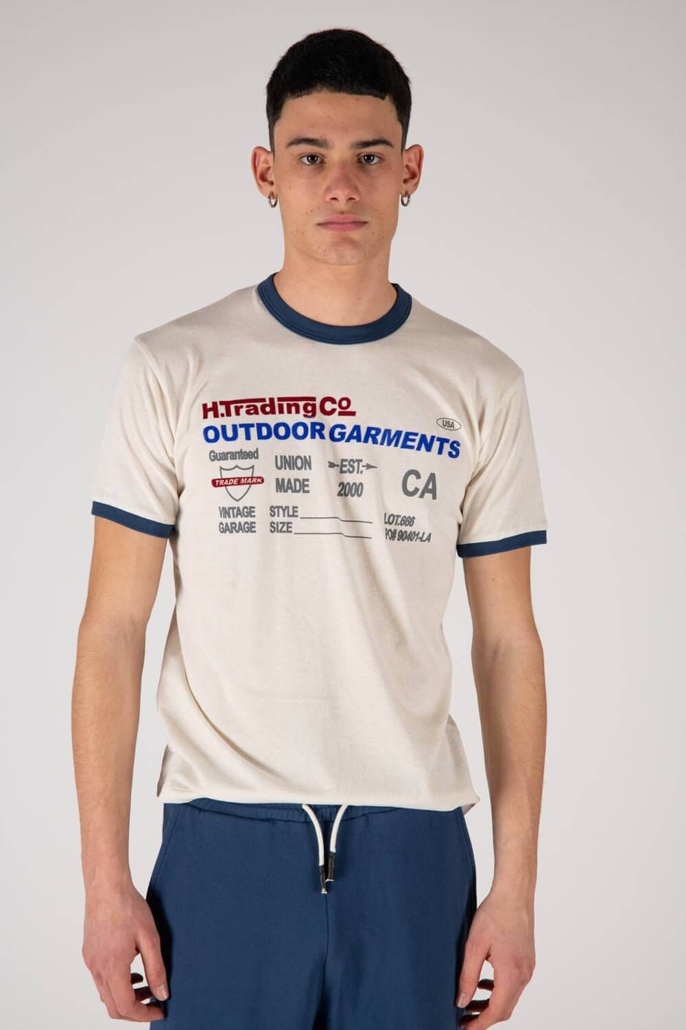 ARMLESS - OUTDOOR Regular fit t-shirt printed on the front. Composition: 100% Cotton HTC LOS ANGELES