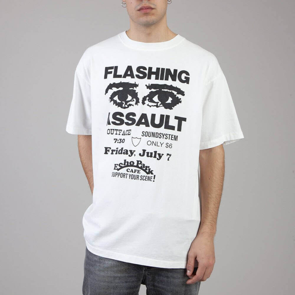 HTC LOS ANGELES ASSAULT T-SHIRT WHITE ASSAULT T-SHIRT WHITE Regular fit t-shirt printed on the front. Composition: 100% Cotton T-SHIRTS Hollywood Trading Company Hollywood Trading Company