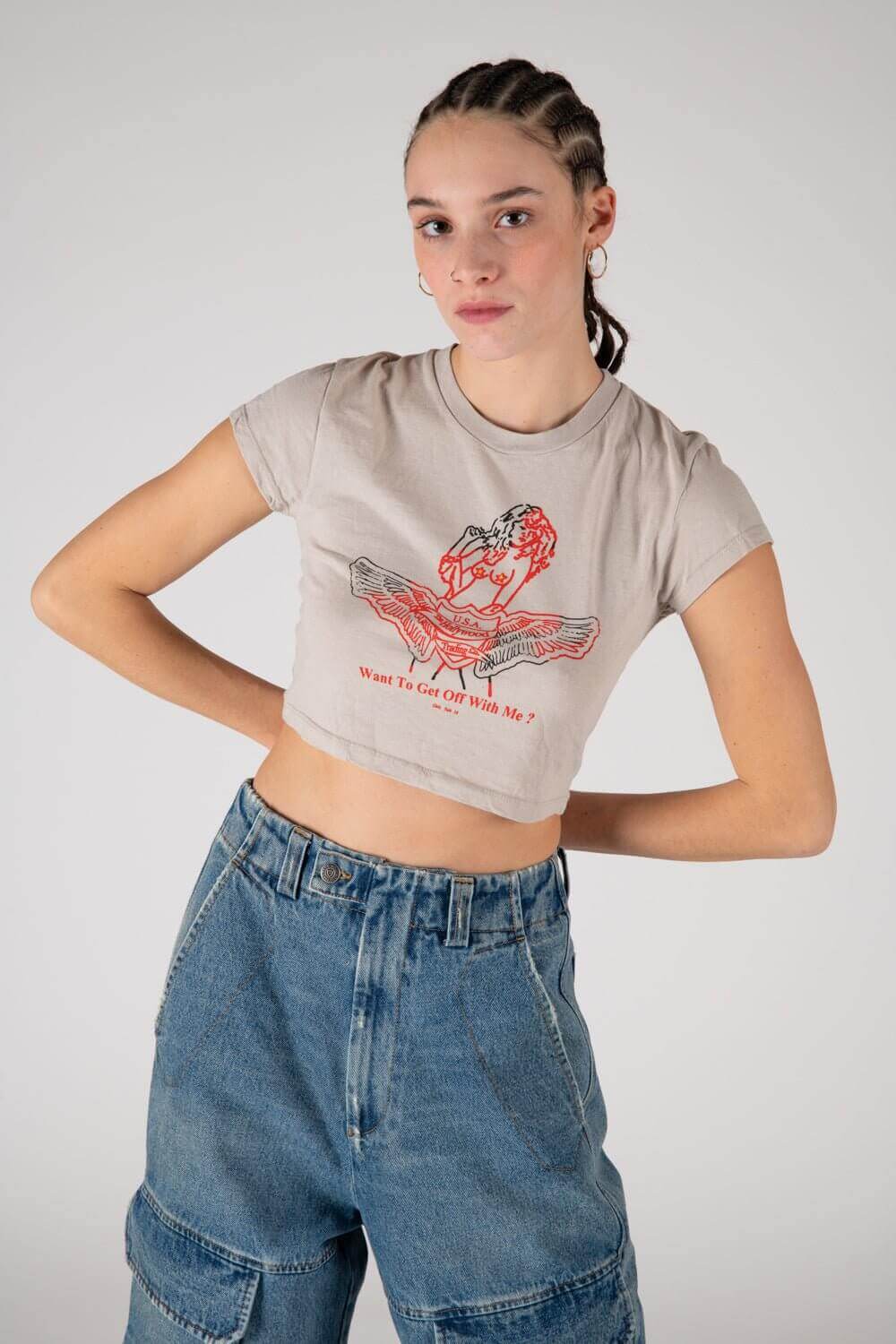BELLY BUTTON - ANGEL Crop t-shirt printed on the front. Composition: 100% Cotton HTC LOS ANGELES