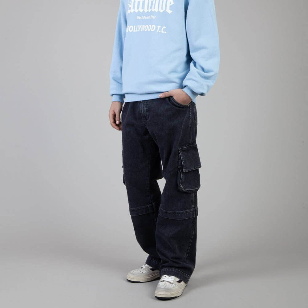 Hollywood Trading Company CARGO CARGO Black cargo jeans with front button and zip closure. Frontal and lateral pockets. Back leather logo patch.. Composition: 100% Cotton Hollywood Trading Company Hollywood Trading Company