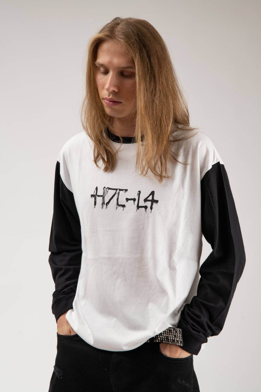 H7C-L4 LS Long-sleeves t-shirt with H7C-L4 script printed on the front. 100% cotton. Made in Italy HTC LOS ANGELES