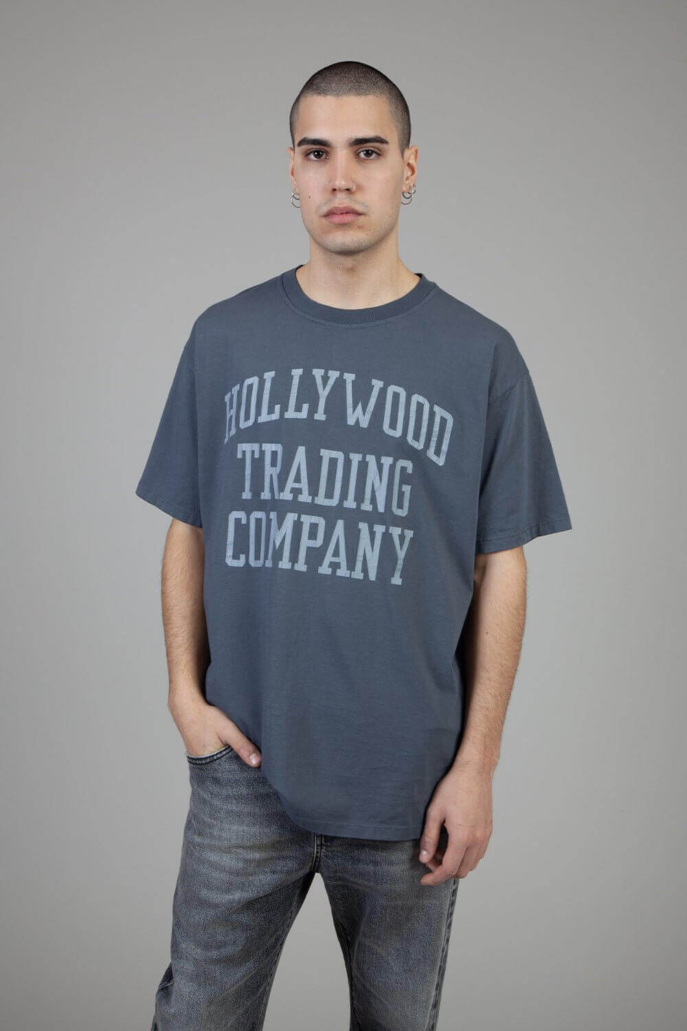 HOLLYWOOD T.C. T-SHIRT Regular fit t-shirt printed on the front. Composition: 100% Cotton HTC LOS ANGELES
