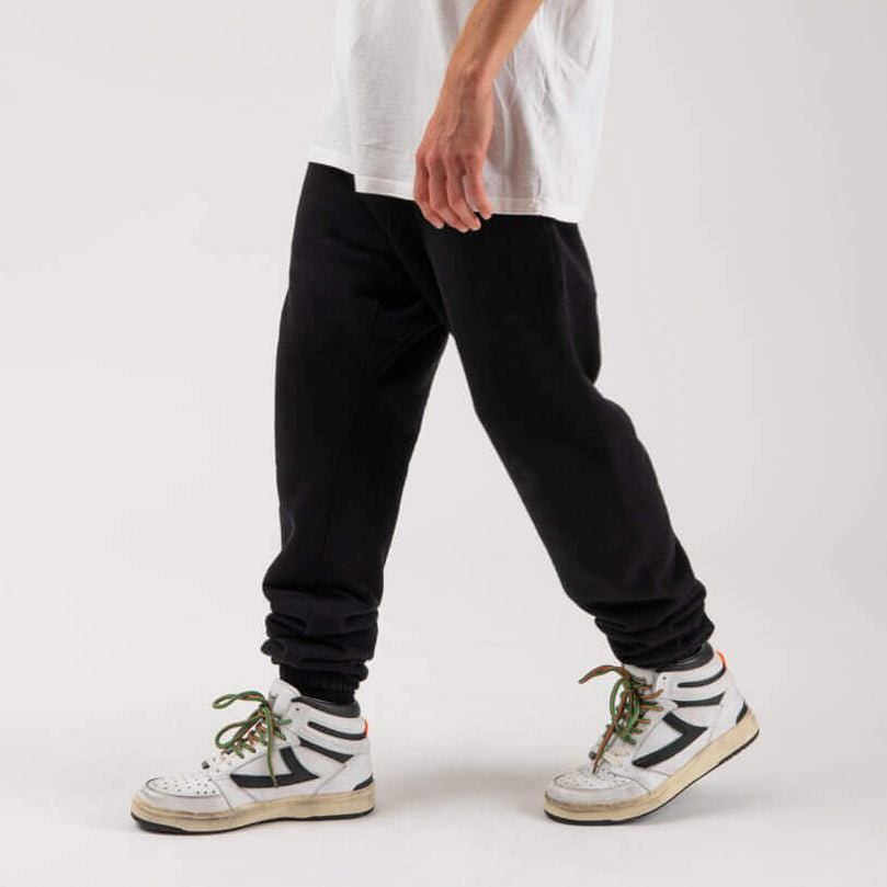 htclosangeles HTC BASIC PANTS HTC BASIC PANTS Black basic pants. Elastic waistband with drawstring. Side pockets. 93% Viscose 7% Elastane. Made in EU Hollywood Trading Company Hollywood Trading Company