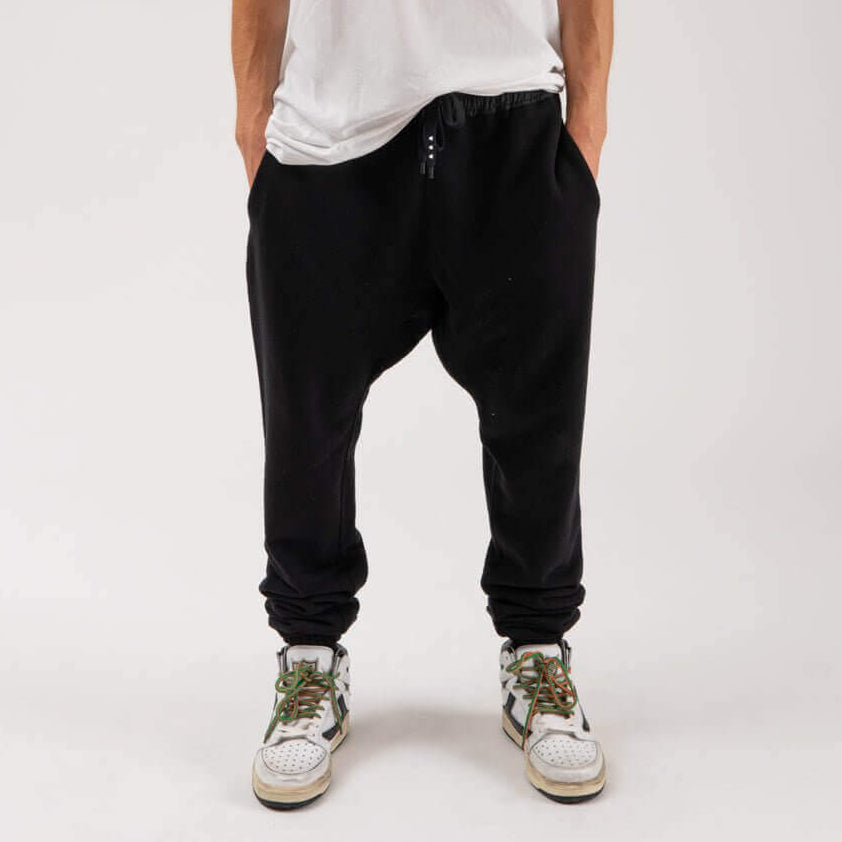 htclosangeles HTC BASIC PANTS HTC BASIC PANTS Black basic pants. Elastic waistband with drawstring. Side pockets. 93% Viscose 7% Elastane. Made in EU Hollywood Trading Company Hollywood Trading Company