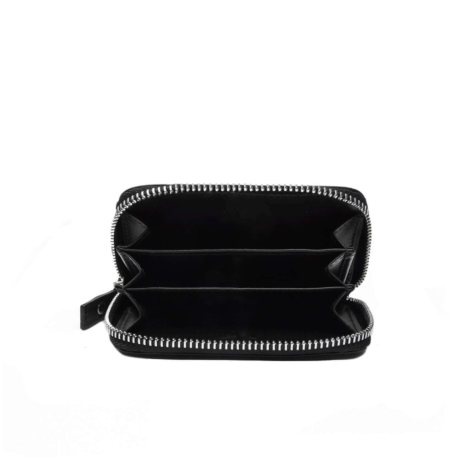 Hollywood Trading Company HTC CC HOLDER HTC CC HOLDER Leather mini wallet with HTC logo on the front. Inner CC holder. Made in Italy Hollywood Trading Company Hollywood Trading Company