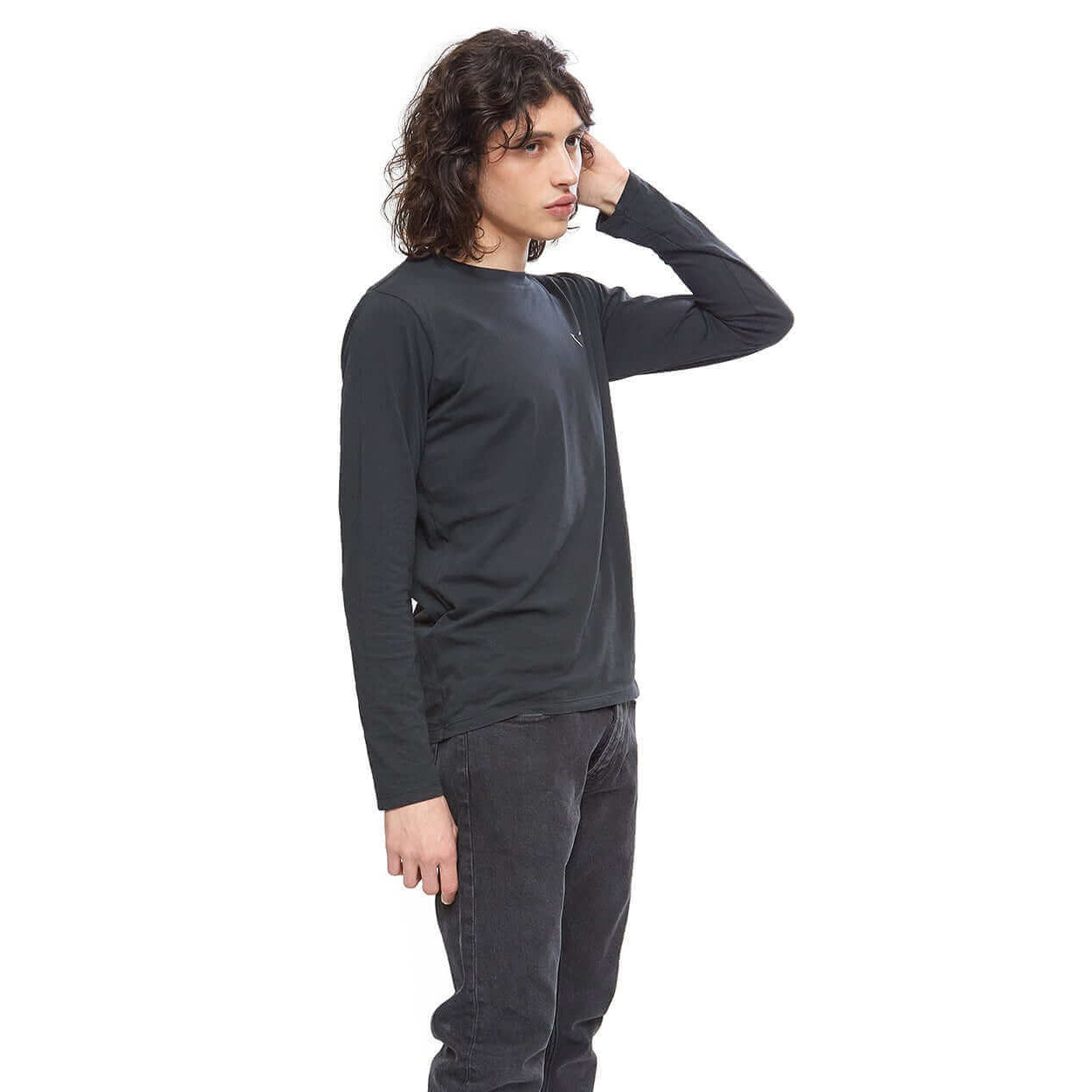 htclosangeles HTC LOGO BLACK LS TEE HTC LOGO BLACK LS TEE Black long-sleeves t-shirt with black HTC Los Angeles shield logo printed on the front. 100% cotton. Made in Italy Hollywood Trading Company Hollywood Trading Company