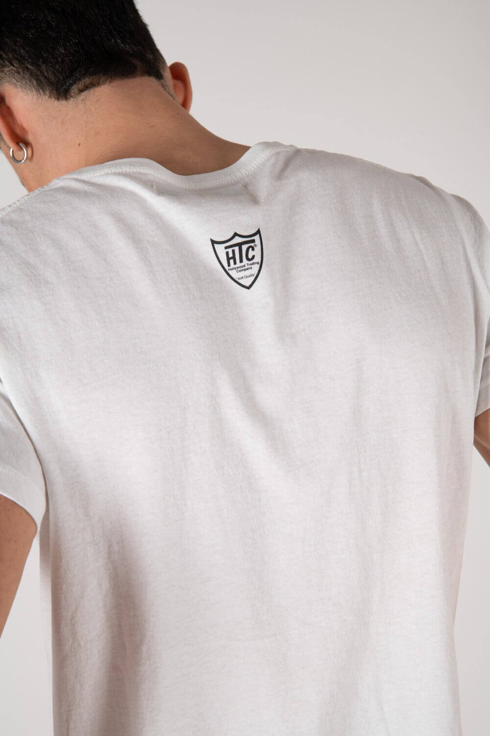 HTC LOGO SLIM Slim fit t-shirt with printed shield logo on the front. Composition: 100% Cotton HTC LOS ANGELES