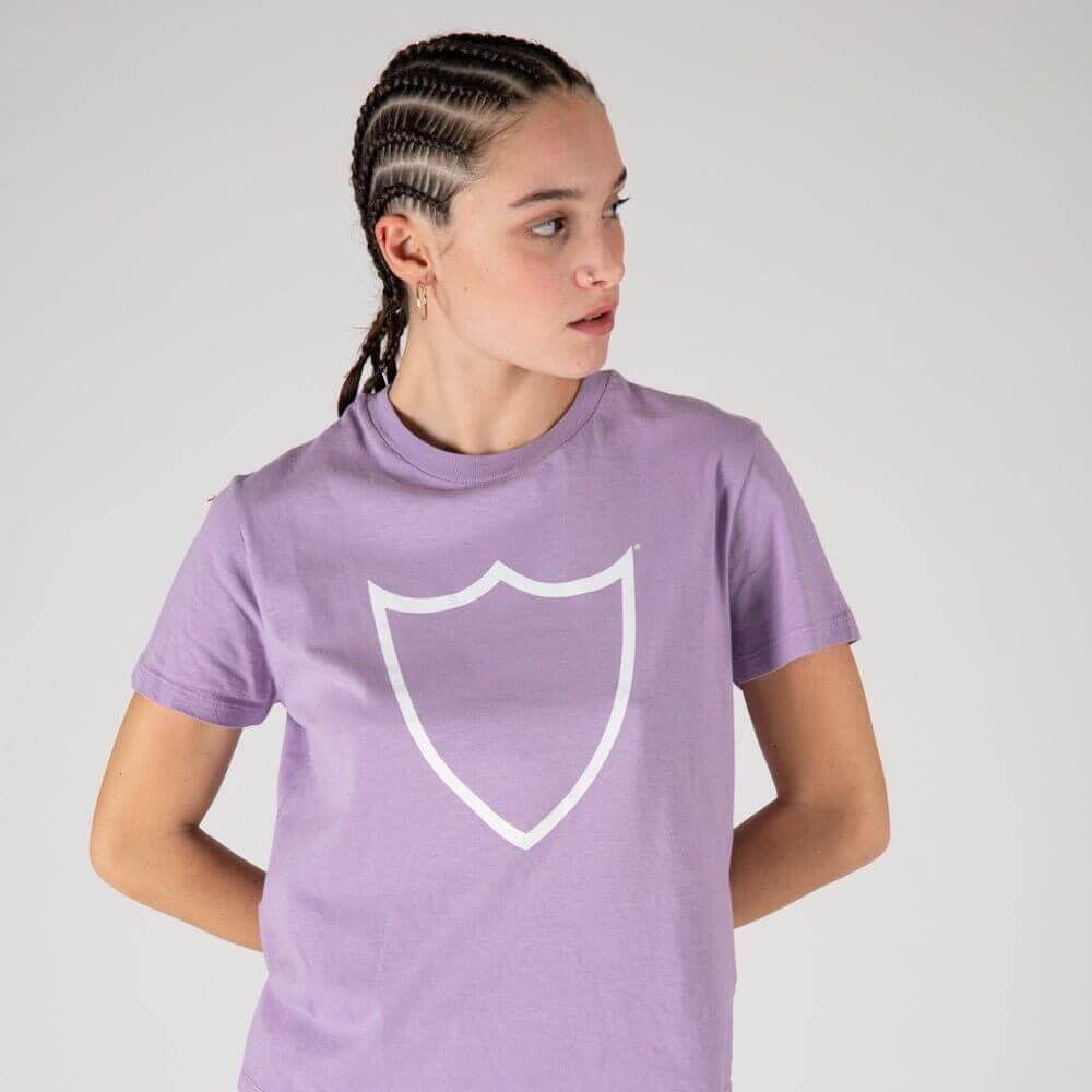 htclosangeles HTC LOGO WOMAN HTC LOGO WOMAN Slim fit t-shirt with printed shield logo on the front. Composition: 100% Cotton Hollywood Trading Company Hollywood Trading Company