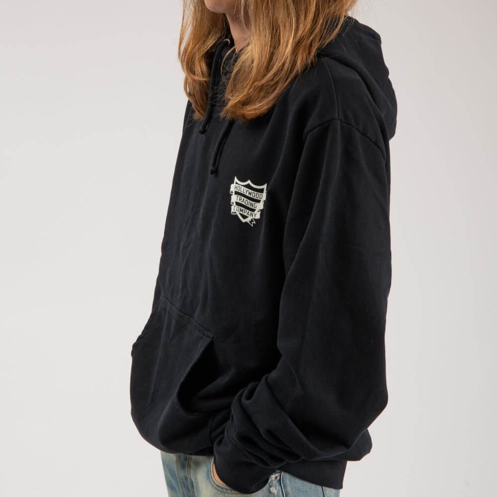 Hollywood Trading Company LIL SHIELD HOODIE LIL SHIELD HOODIE Regular fit hoodie. Hood with drawstring, ribbed cuffs and hem. One front kangaroo pocket. Lil Shield Logo. Composition: 100% Cotton Hollywood Trading Company Hollywood Trading Company