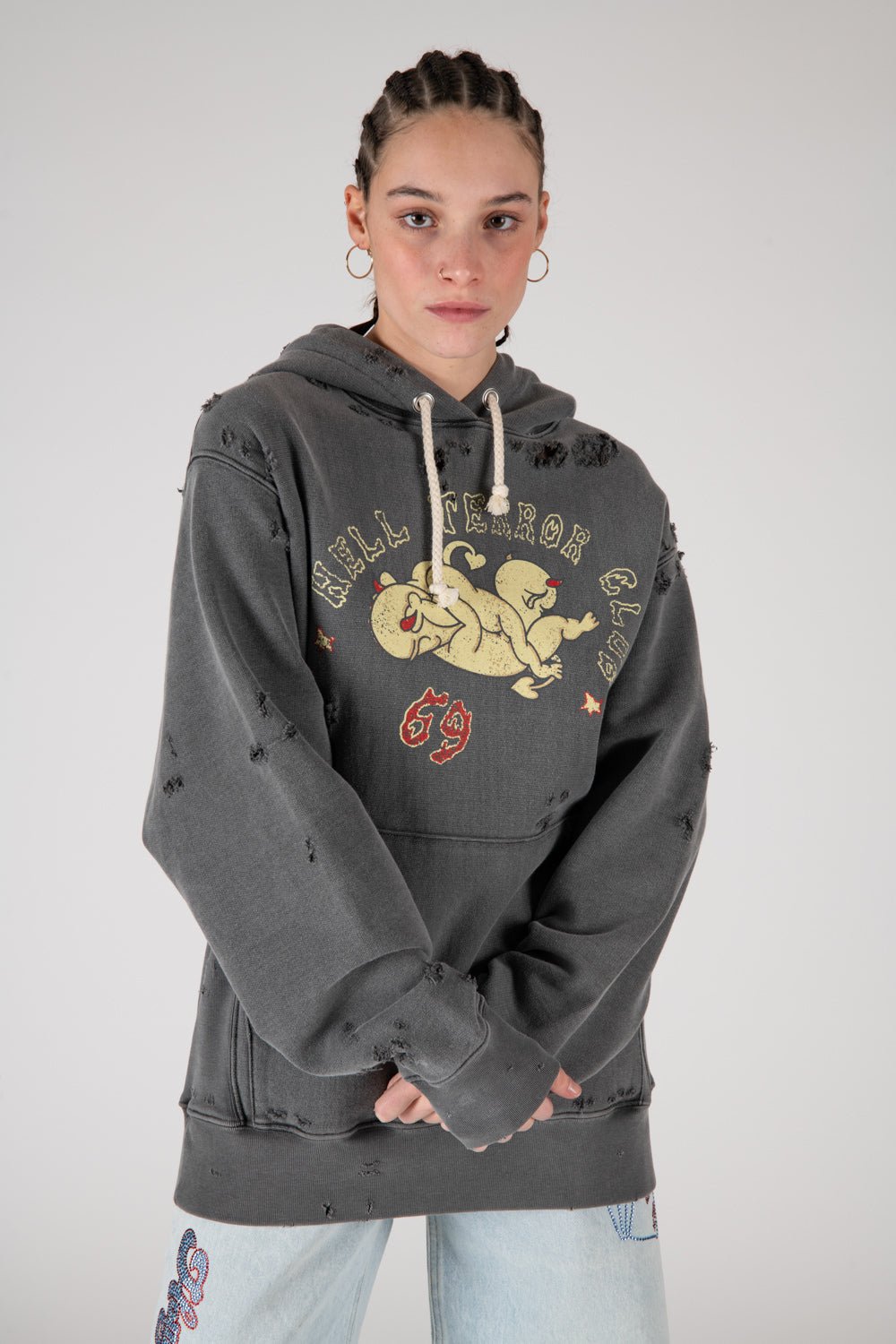 MY HOOD - DEVILS HTC devils' print distressed hoodie. Hood with drawstring, ribbed cuffs and hem. One front kangaroo pocket. Intentionally distressed areas may vary. Composition: 100% Cotton HTC LOS ANGELES