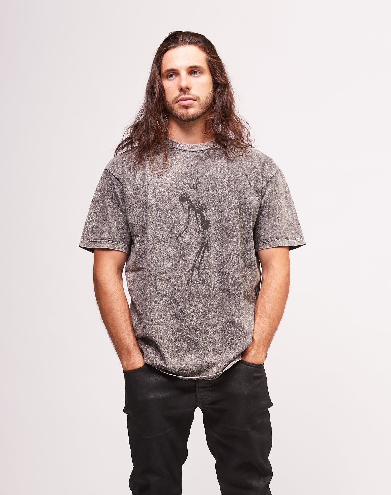 SKULL MAN T-SHIRT Crew neck grey t shirt with frontal print. 100% cotton. Made in Italy. HTC LOS ANGELES