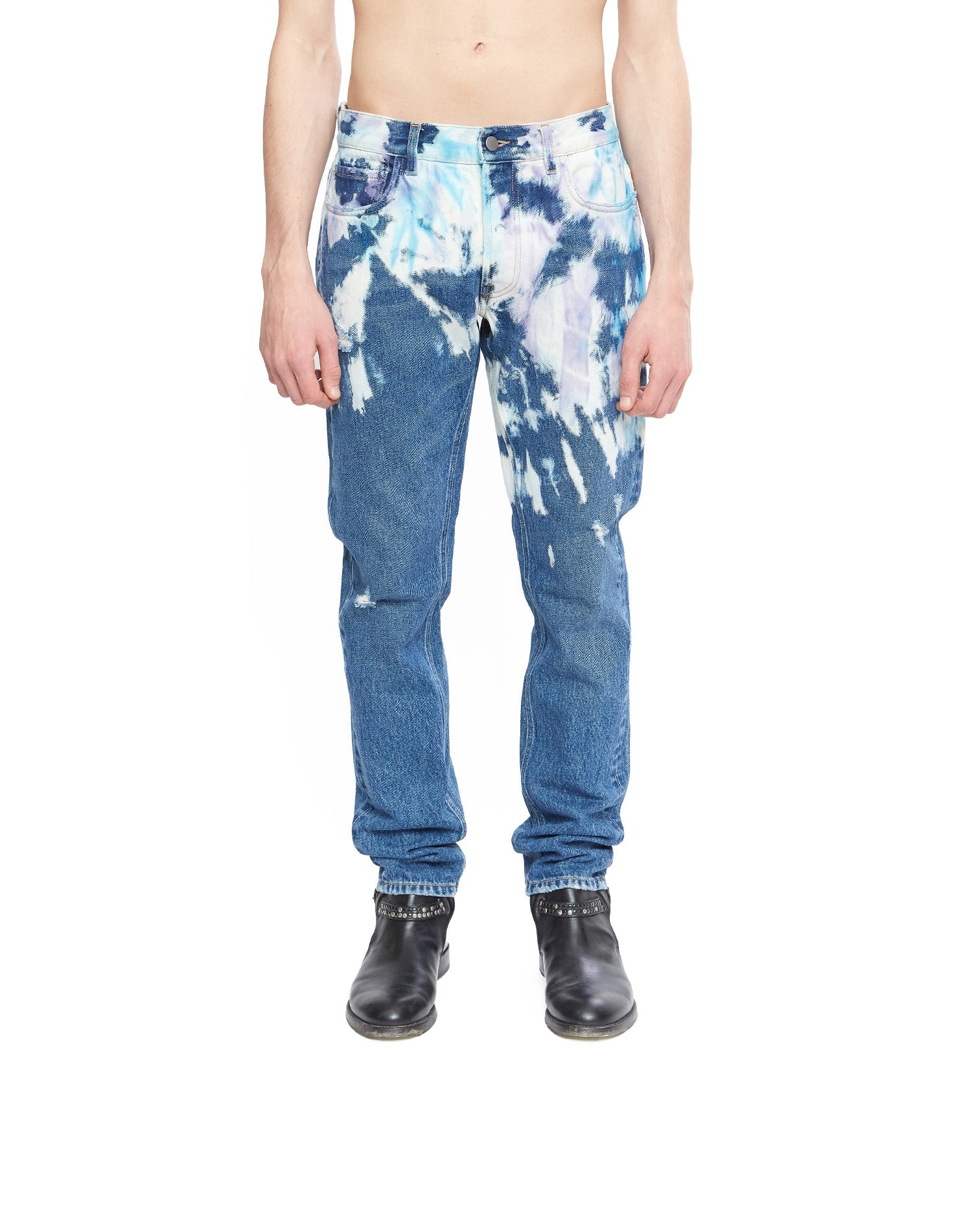 SLIM TIE DYE Slim fit jeans in tie-dye denim, 5 pockets, hidden front button closure. Metallic logo detail on the back. 100% cotton. Made in Italy. HTC LOS ANGELES