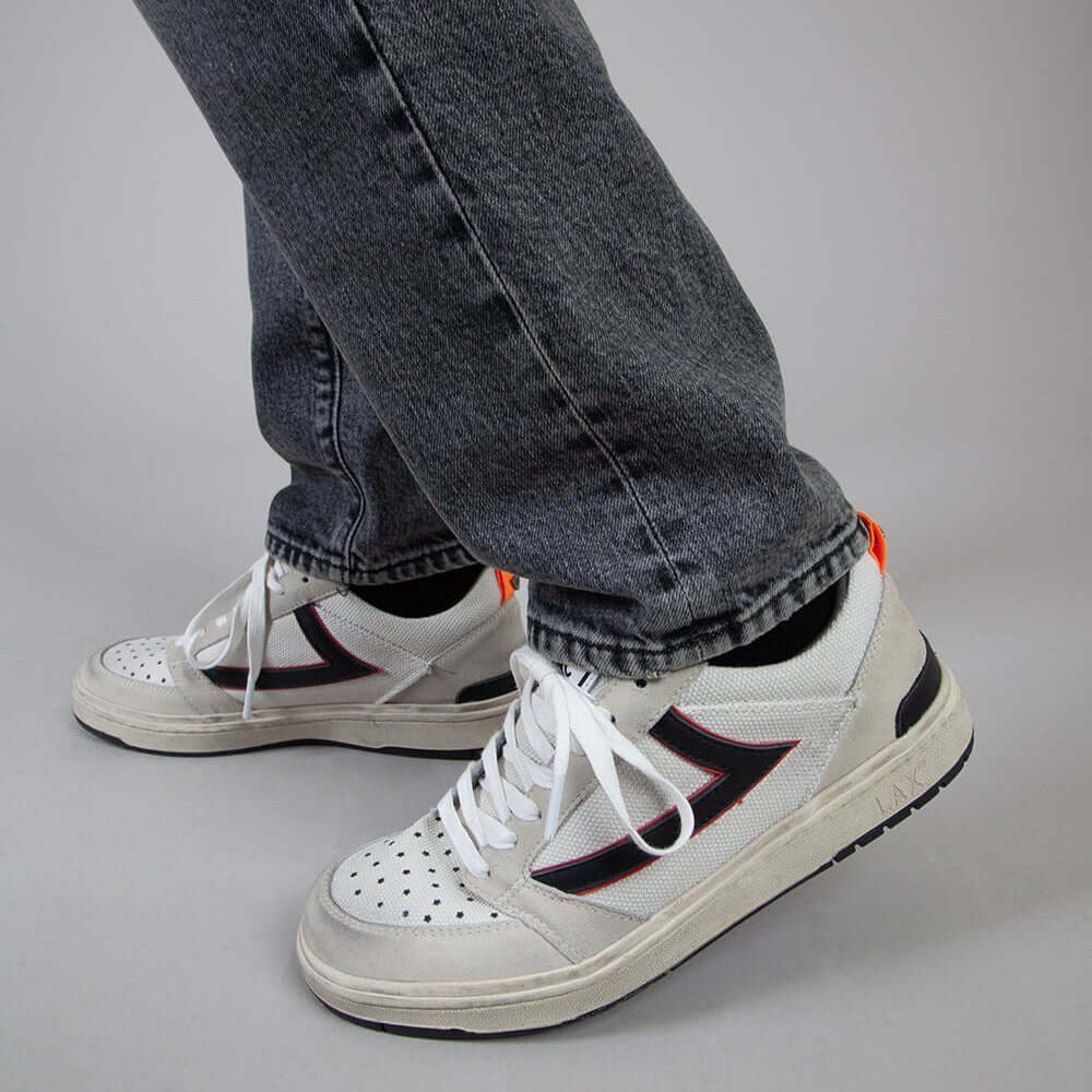 Hollywood Trading Company STARLIGHT LOW CANVAS MAN STARLIGHT LOW CANVAS MAN Starlight Low Shield Man Sneakers, back pull loop with logo detail, rubber sole, perforated toe and front lace-up closure, 100% leather sneakers Hollywood Trading Company Hollywoo