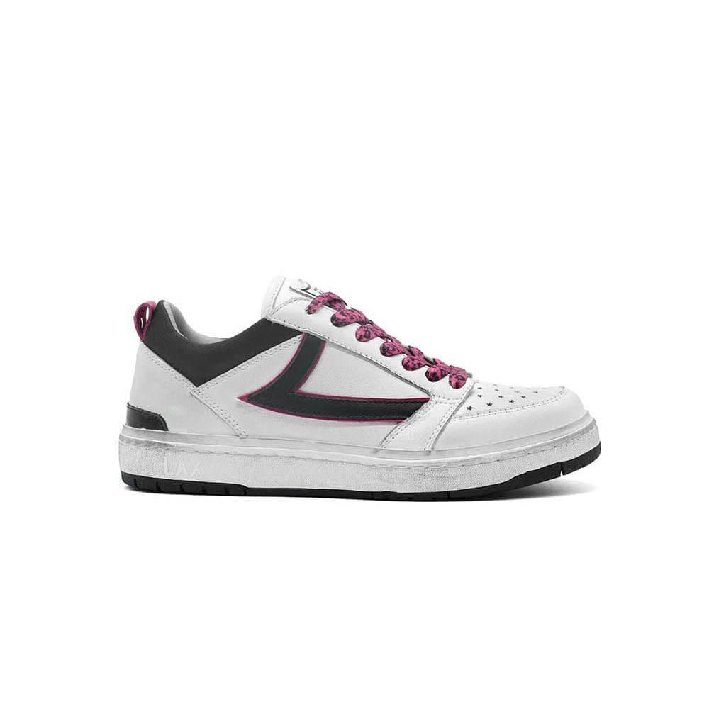 Hollywood Trading Company STARLIGHT OUTLINE LOW WOMAN STARLIGHT OUTLINE LOW WOMAN Starlight Outline Low Woman Sneakers, back pull loop with metal logo detail, front lace-up closure. 100% LEATHER UPPER sneakers Hollywood Trading Company Hollywood Trading C